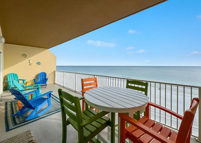 Holiday home Crystal Shores West 105