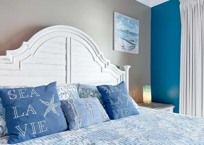 Crystal Shores West 105 Holiday home *