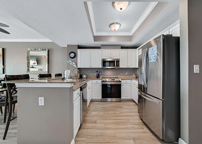 Holiday home Crystal Shores West 105